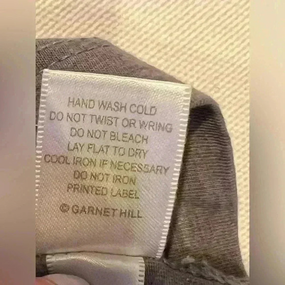 Garnet Hill size XS gray floral appliqué embellished scoop neck Tshirt top boho - Picture 7 of 8